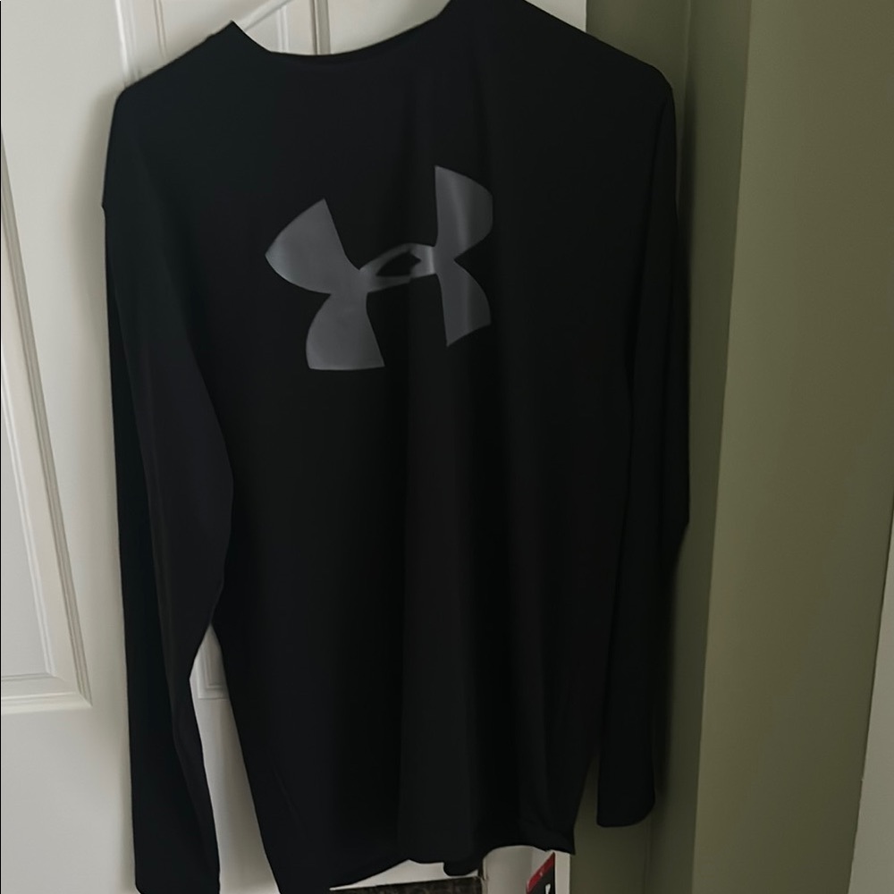Under Armour Black and Gray Long Sleeve Top